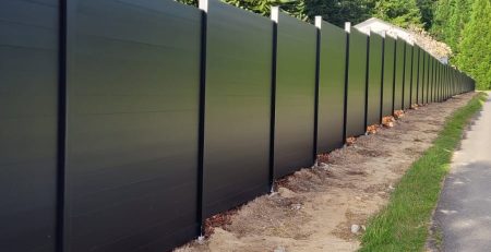 Modern Aluminum Privacy Fence in Poulsbo