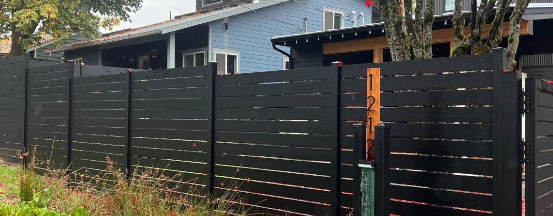 Modern aluminum privacy fence in Medina by Fences & Gates Pro