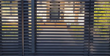 Modern Horizontal Aluminum Gate in Seattle, WA