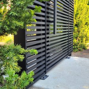 Horizontal Slat Aluminum Gate in Seattle